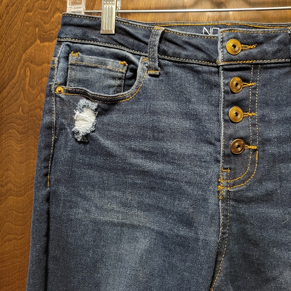 No Boundaries High Rise Skinny Jeans - Picture 4 of 10